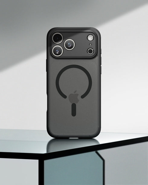 Spigen iPhone 17 Pro Case - Ultra Hybrid (MagFit)
